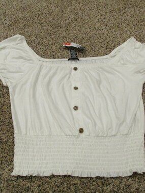Rue21 Off Shoulder Crop Top Pullover Shirt Womens Size Small White‎ Short Sleeve